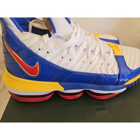 Nike Lebron 16 XVI SB Size 10 White Varsity Red CD2451 100 - Picture 4 of 11